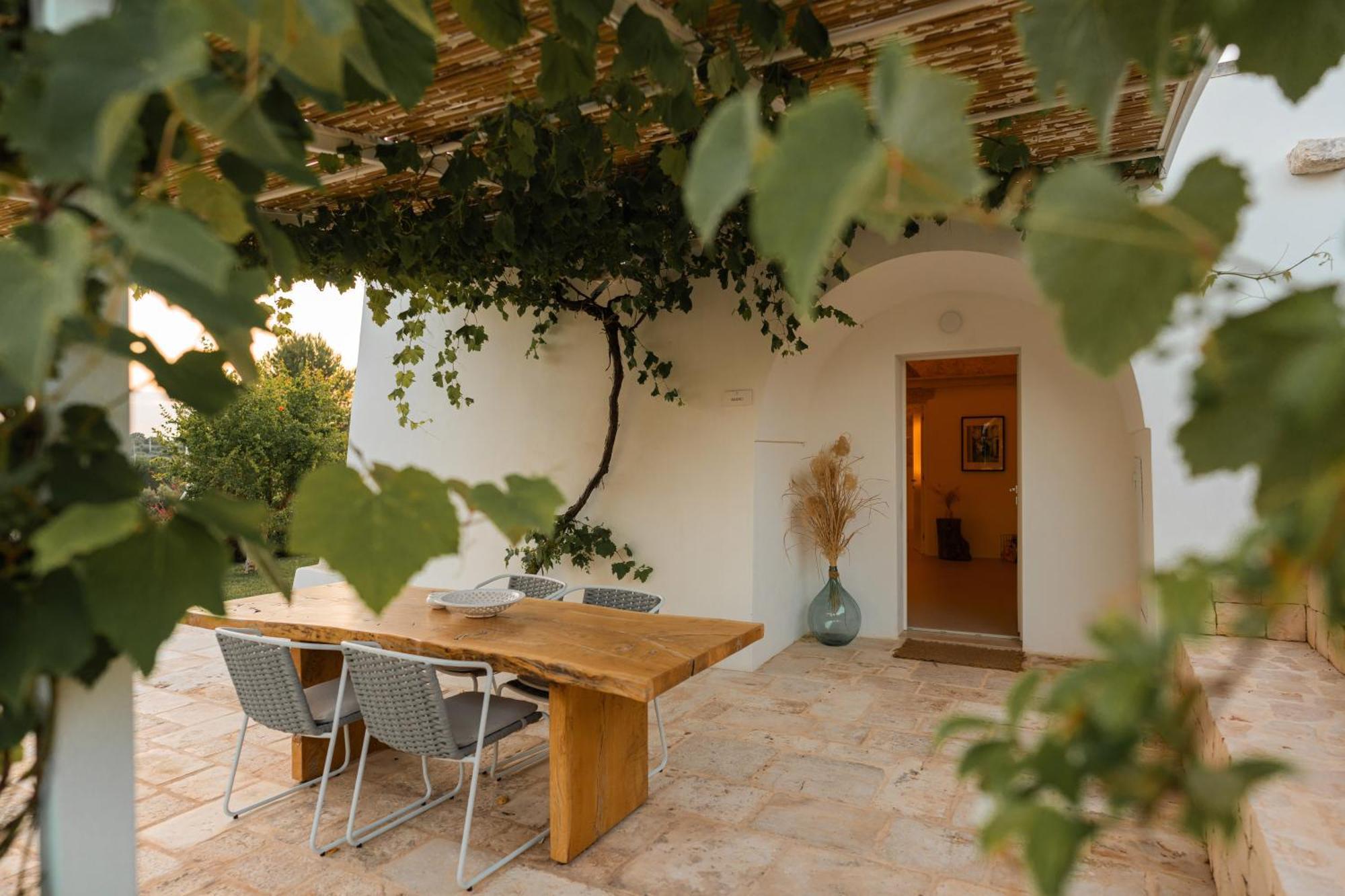مبيت وإفطار تْشيستيرنِنو Essenza Relais Contemporaneo المظهر الخارجي الصورة