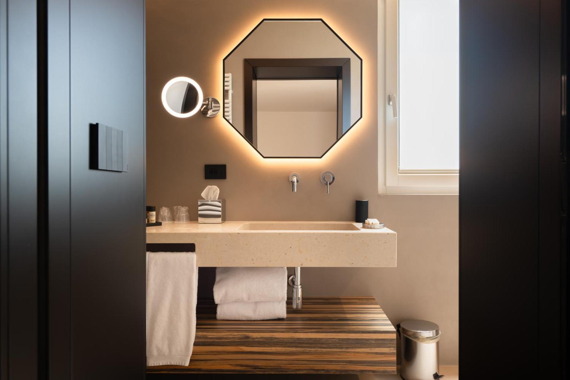 مبيت وإفطار تْشيستيرنِنو Essenza Relais Contemporaneo المظهر الخارجي الصورة