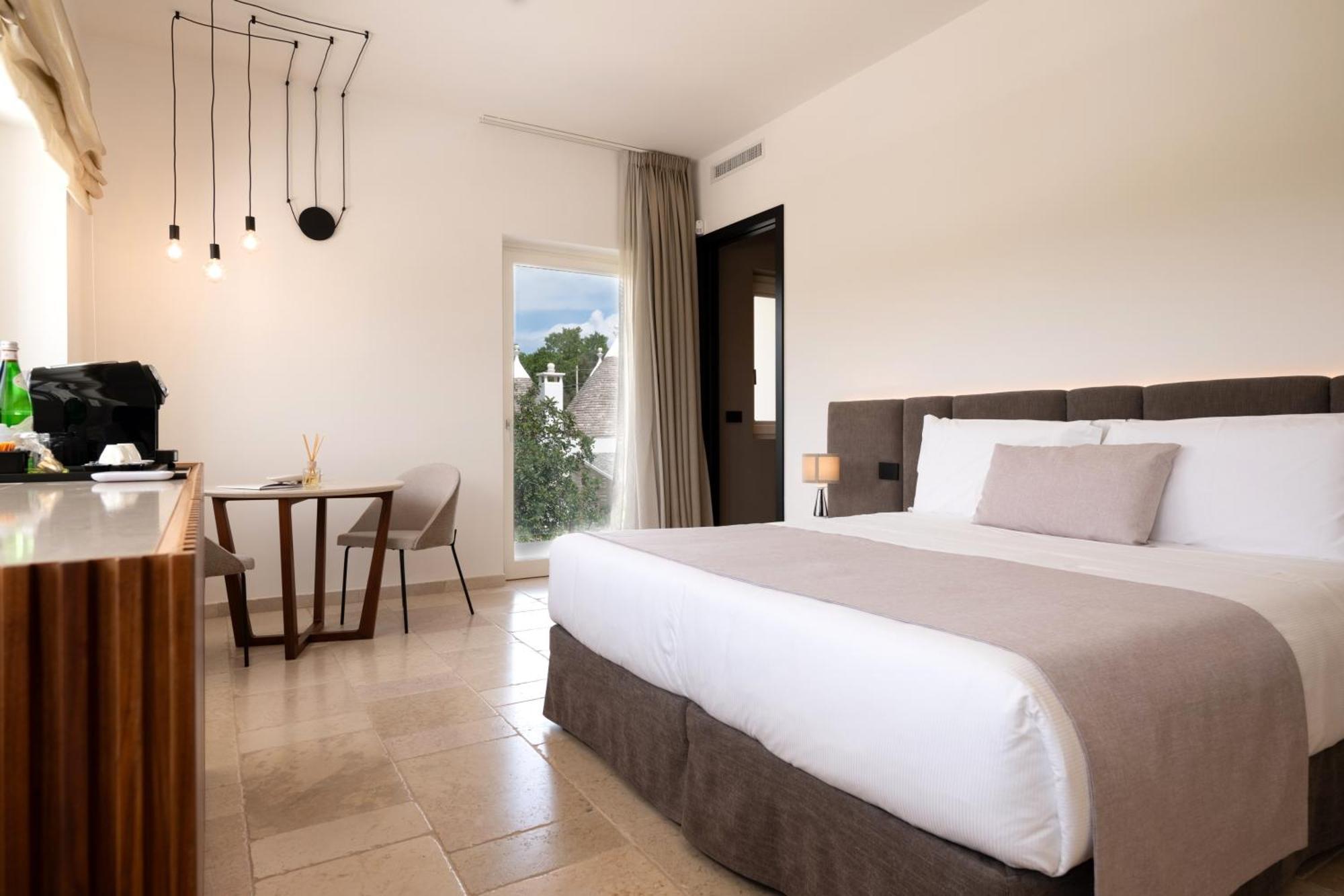 مبيت وإفطار تْشيستيرنِنو Essenza Relais Contemporaneo المظهر الخارجي الصورة