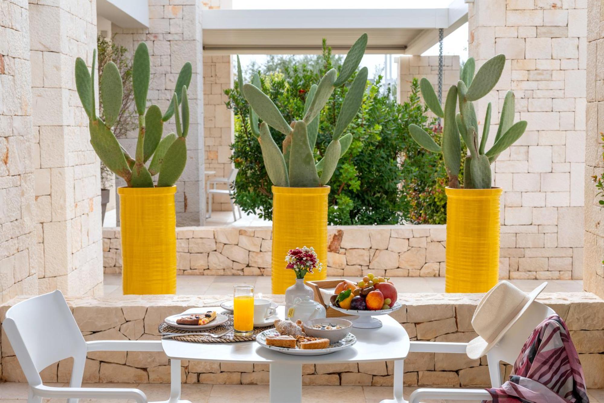 مبيت وإفطار تْشيستيرنِنو Essenza Relais Contemporaneo المظهر الخارجي الصورة